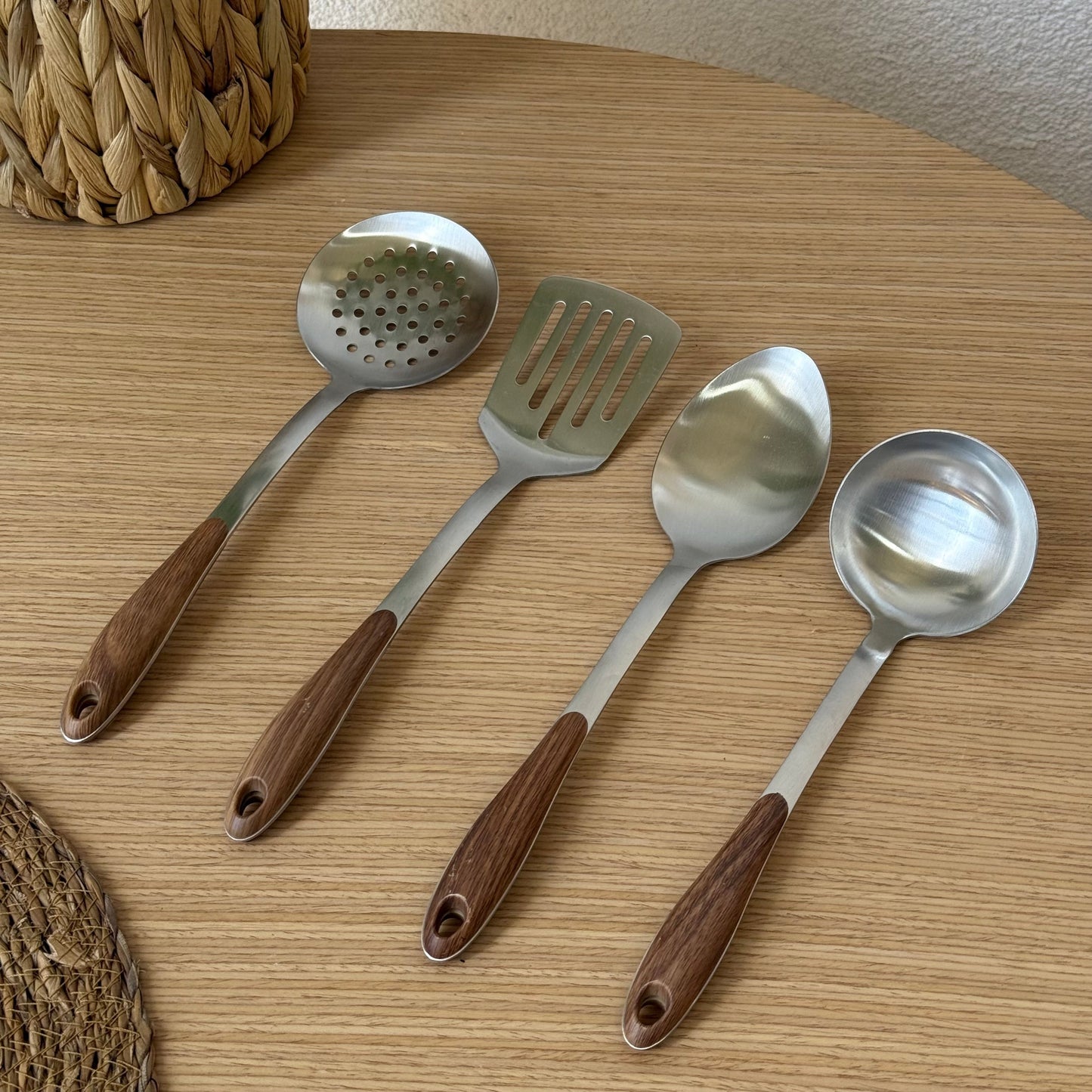Cookerlly Ahşap Tutmalı Metal Mutfak Seti 4 Parça KOD:1764-65-66-67
