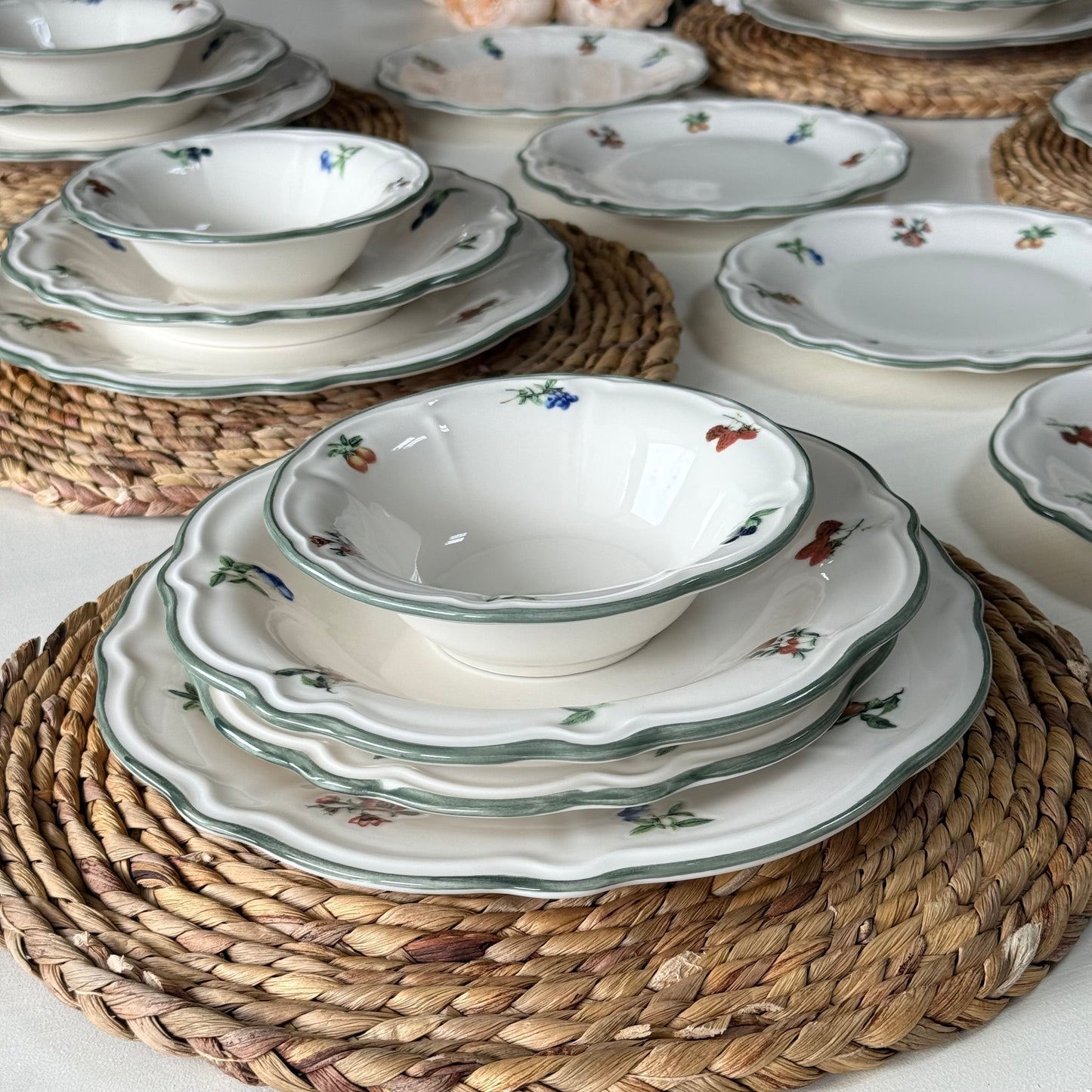 Porser 24 Parça Porselen Yemek Takımı 6 Kişilik KOD:VİNTAGE ROSE-30312
