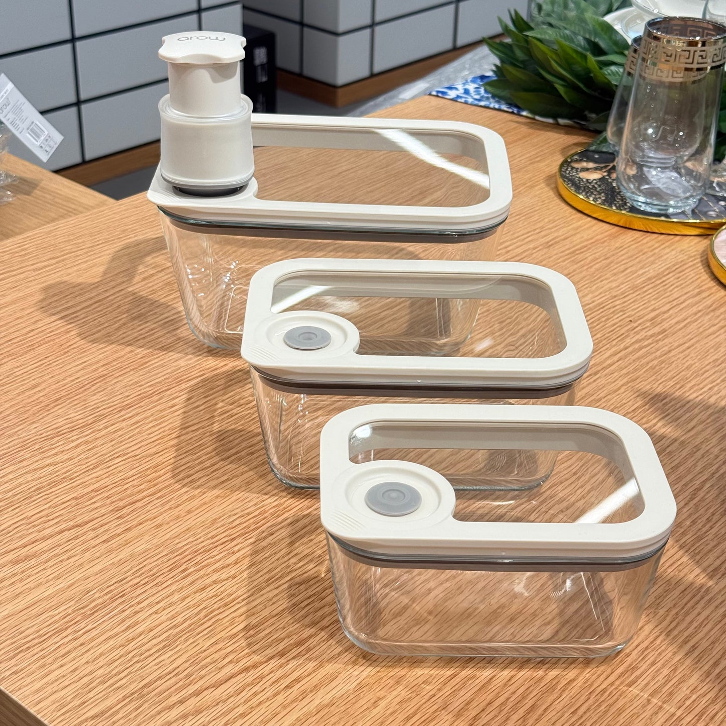 Arow Novelty Cam Saklama Kabı Seti Manuel Pompa