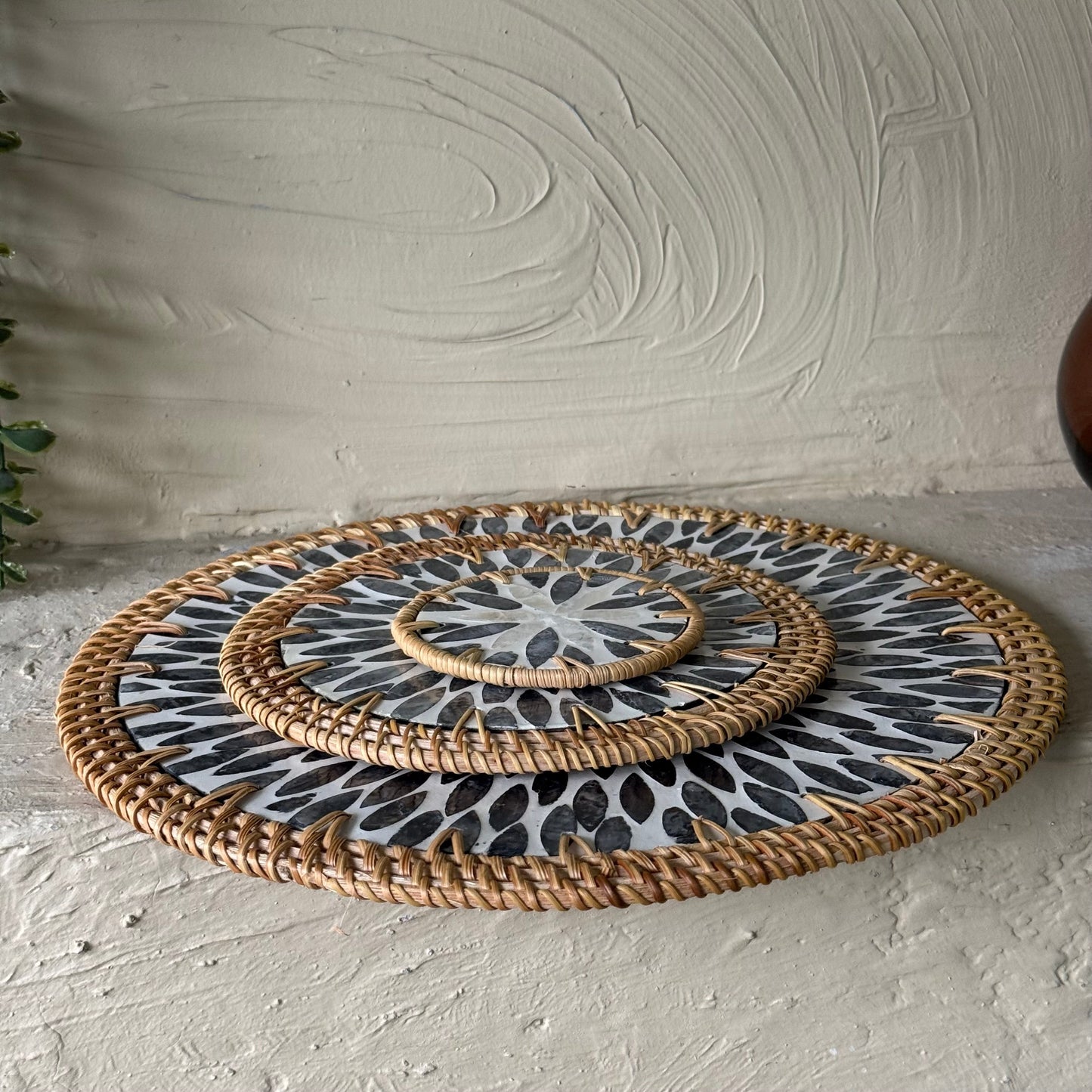 Saverlly Sedef Servis Set Siyah-Çicek Model3 Parça KOD:3432-35-38