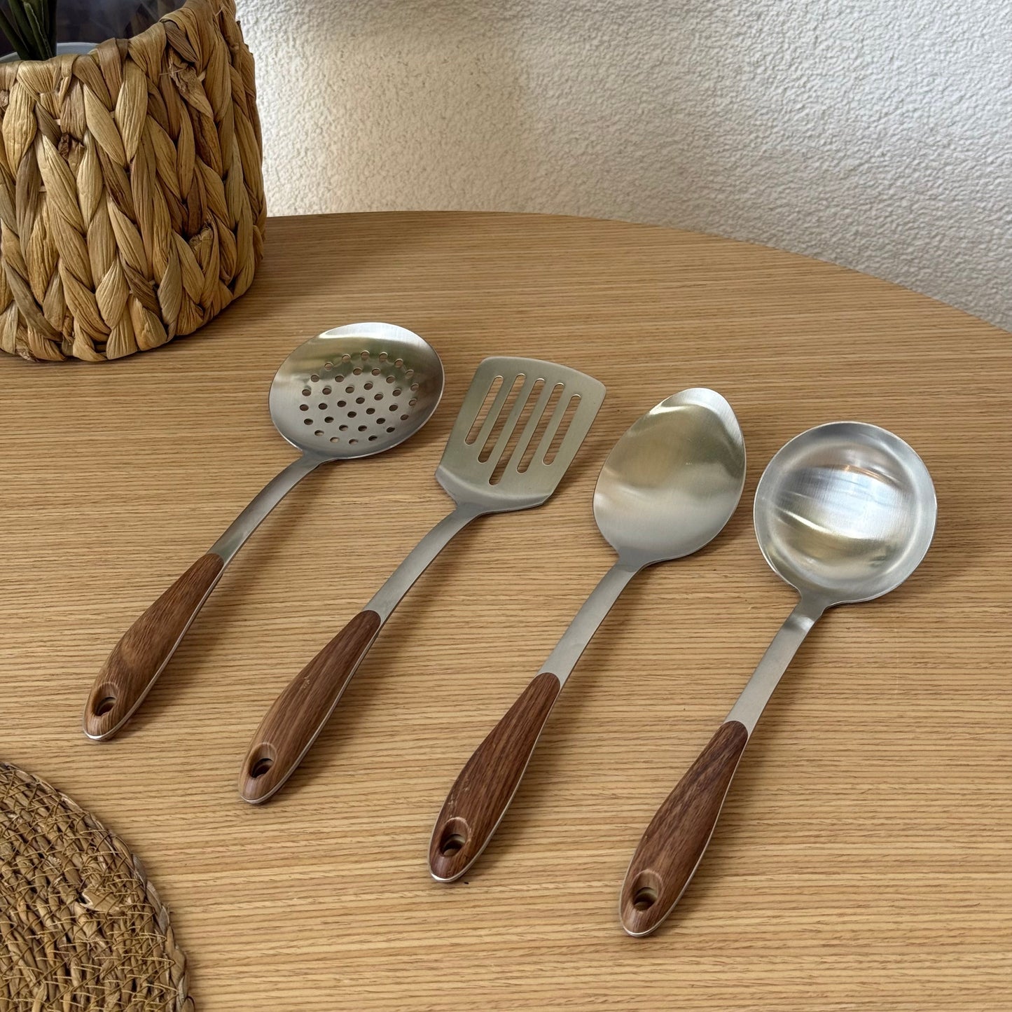 Cookerlly Ahşap Tutmalı Metal Mutfak Seti 4 Parça KOD:1764-65-66-67