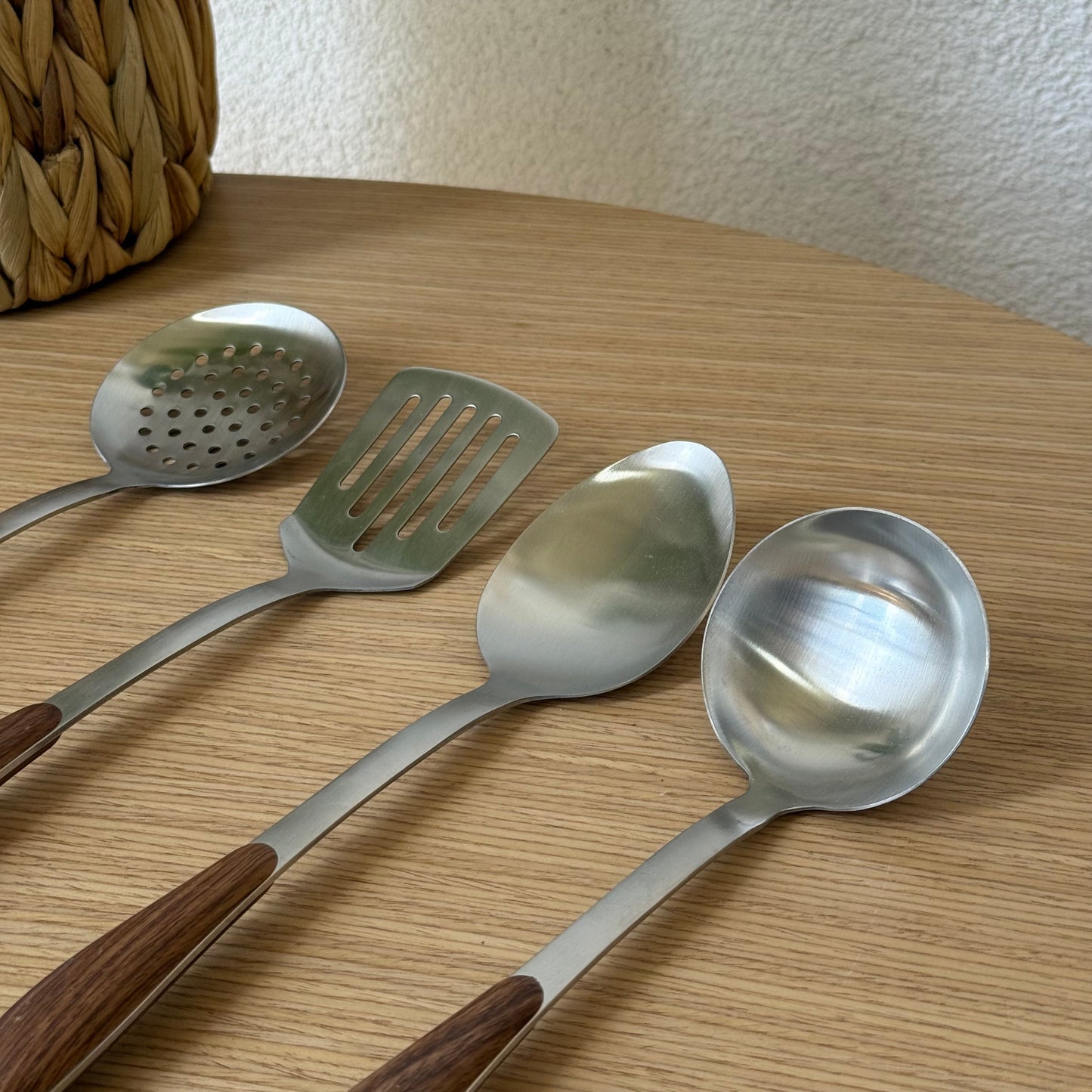 Cookerlly Ahşap Tutmalı Metal Mutfak Seti 4 Parça KOD:1764-65-66-67