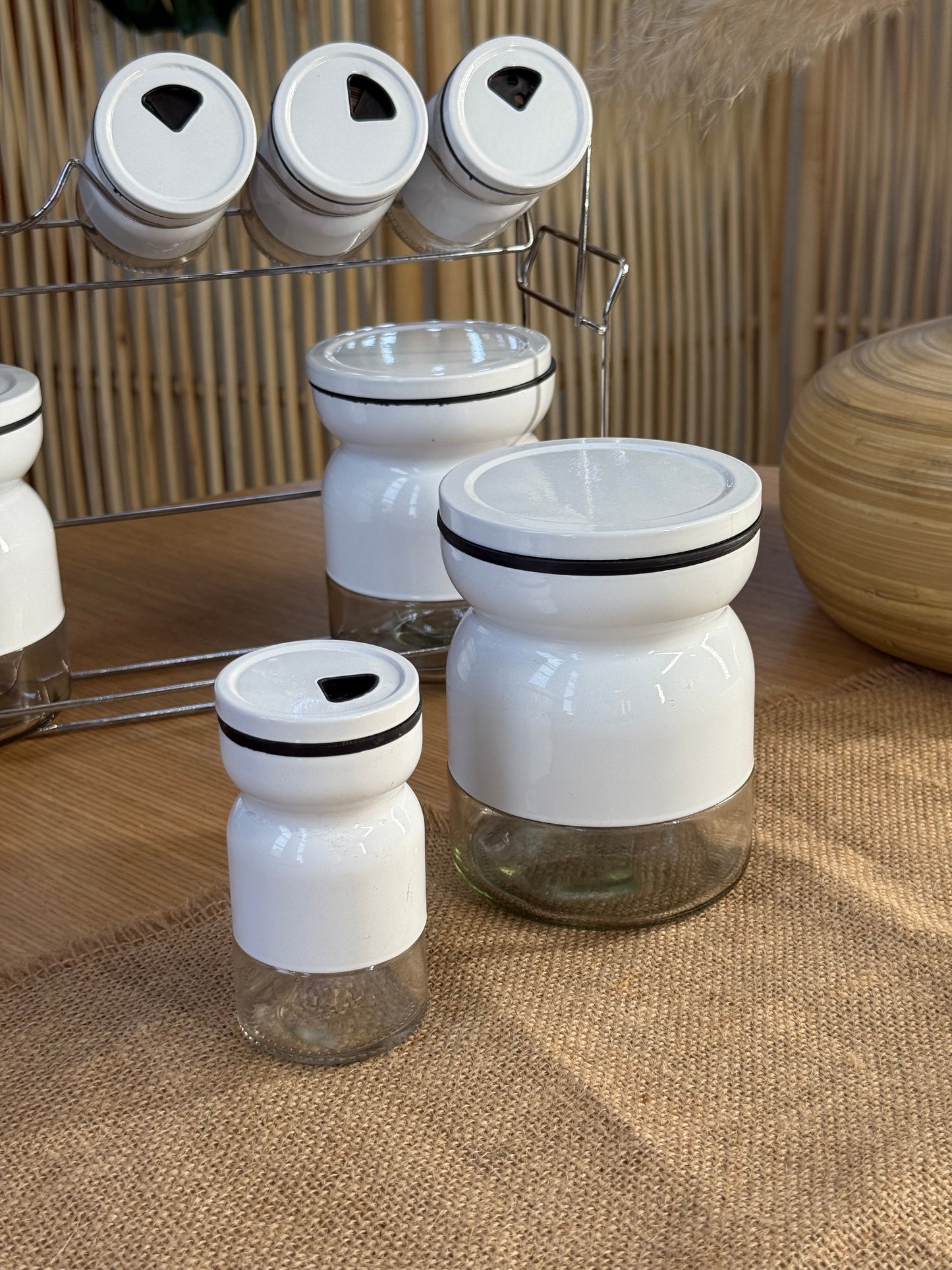 Sun White Metal Standlı 8 Parça Cam Baharatlık Seti KOD:13625