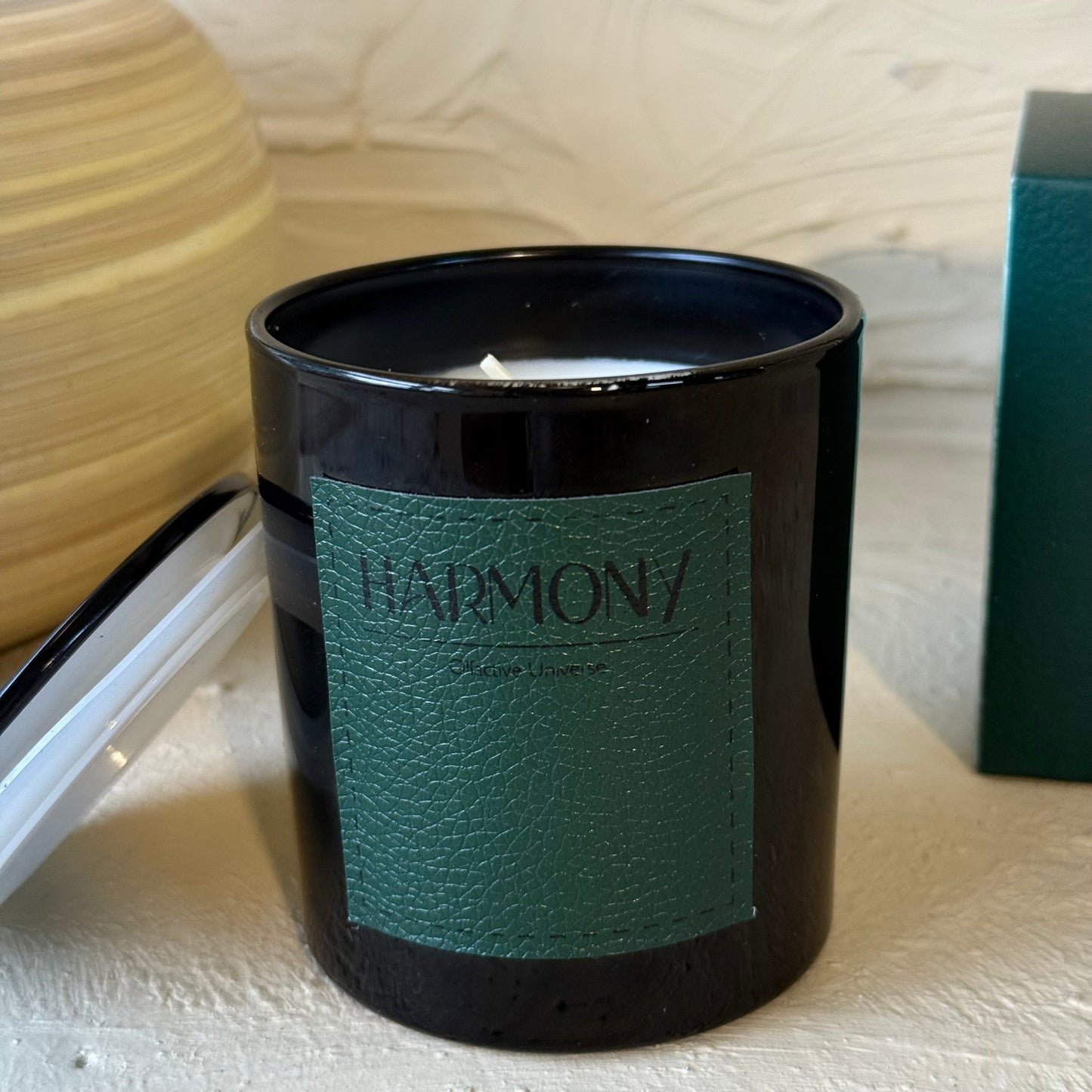 Harmony Cam Bardak Deri Detaylı Kapaklı Mum Osmanthus Kokulu KOD:1520