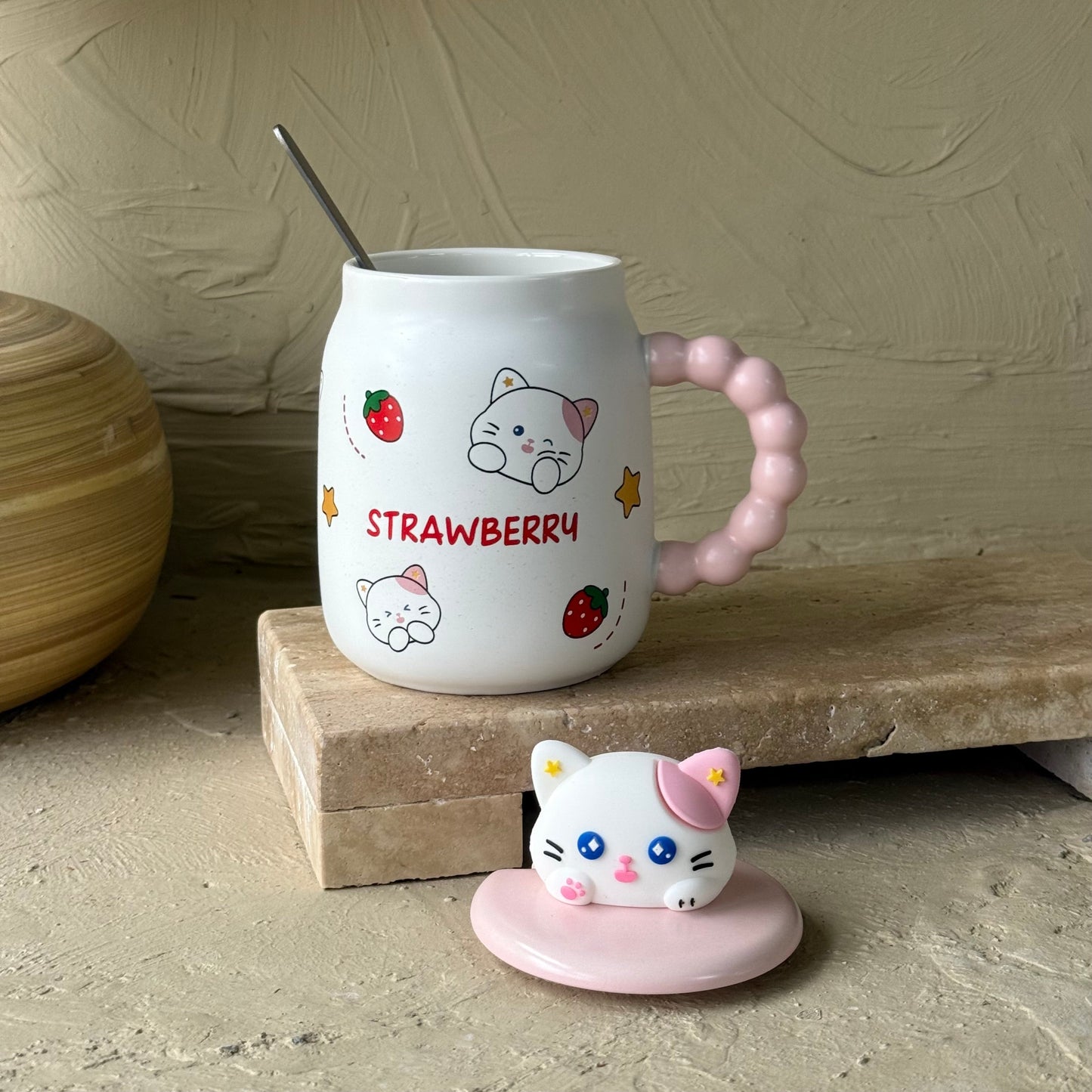 Tutku Strawberry Kapaklı Porselen Kupa 400 ml
