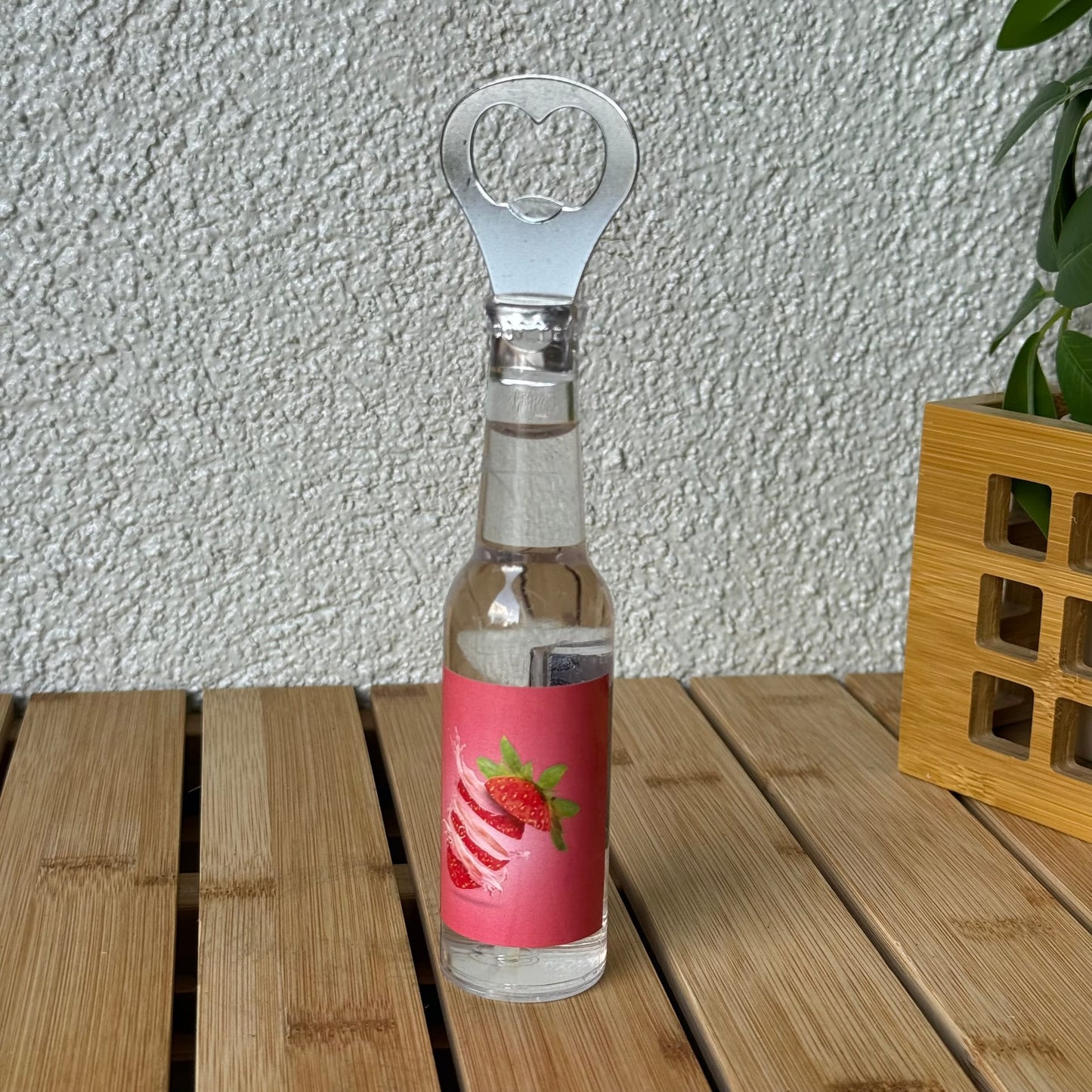Mıknatıslı Soda Açacağı Çilek