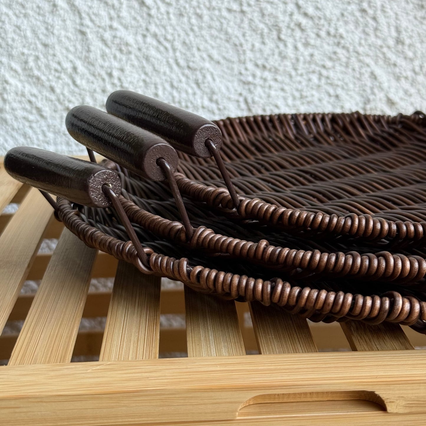 Rios Rattan Kulplu 3 Boy Yuvarlak Tepsi Seti Kahve Rengi