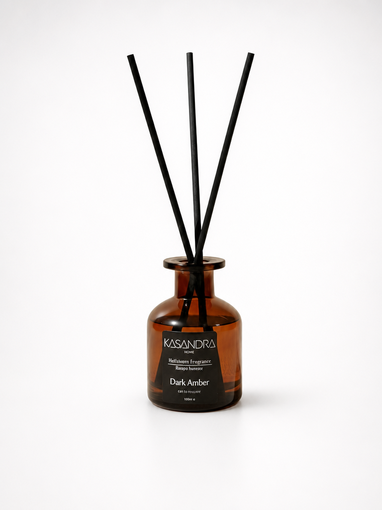 Kasandra Home Dark Amber Çubuklu Banyo Kokusu 150 ML (SİYAH)
